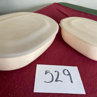 Lot 529 - Tupperware Bowls