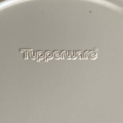 Lot 529 - Tupperware Bowls