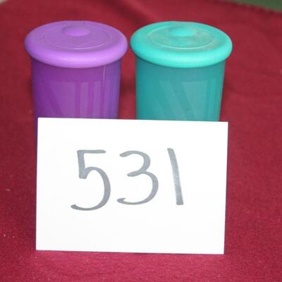 Lot 531 - Tupperware containers