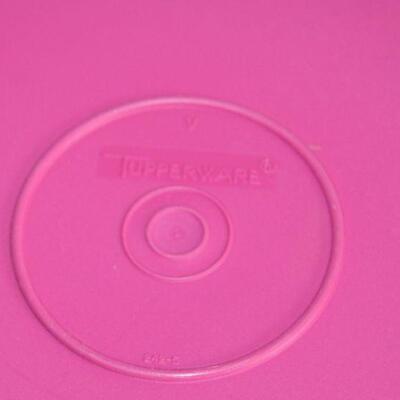 Lot 534 - Tupperware Pink Round Container