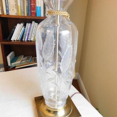 Beautiful Clear Etched Glass Post Lamp on Brass Base with Shade 32