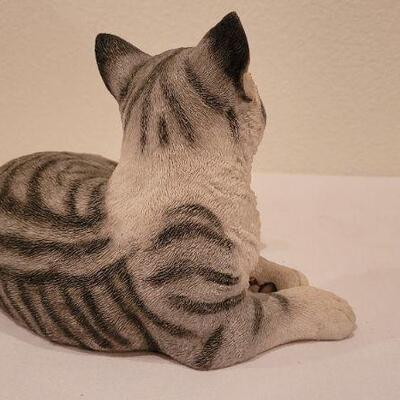 Lot 76: Vintage Handcrafted SILVER TABBY Home Deco Cat