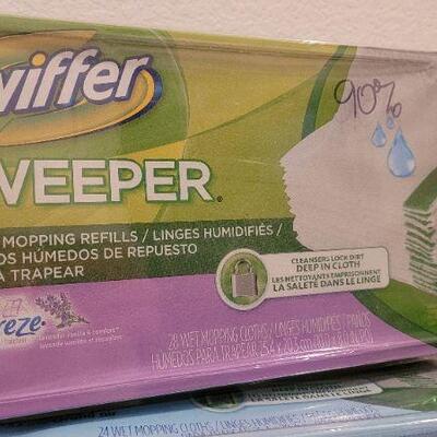 Lot 77: Lot of (3) SWIFFER SWEEPER Moist Floor Cleaning Pads
