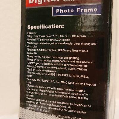 Lot 86: New 7" LCD Digital Photo Frame and Screen