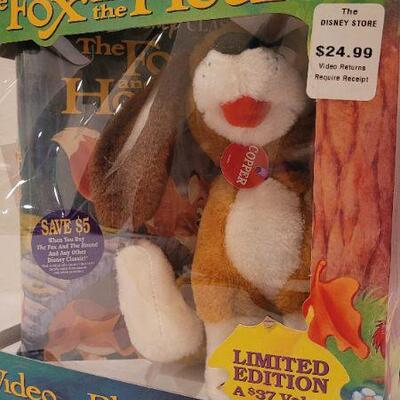 Lot 87: Vintage NEW Fox and the Hound Limted Edition Bundle