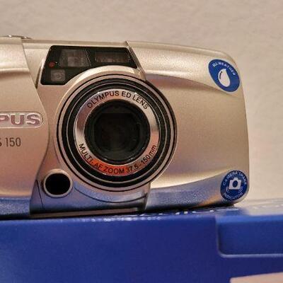 Lot 89: Vintage Olympus LIKE NEW Stylus 150 Camera