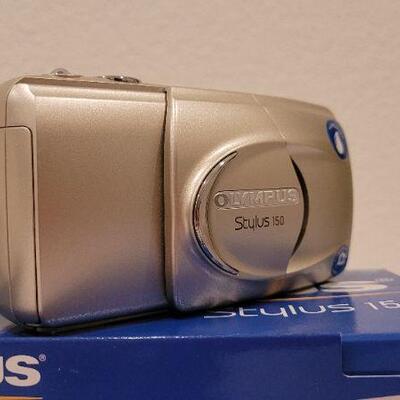 Lot 89: Vintage Olympus LIKE NEW Stylus 150 Camera