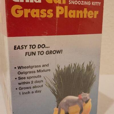 Lot 91: NEW CHIA Cat Grass Planter 