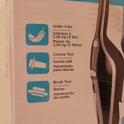 Lot 92: NEW Black and Decker 2 in 1 Cordless Vacuum