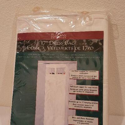 Lot 93: New 17" Dress Garment Closet Bag