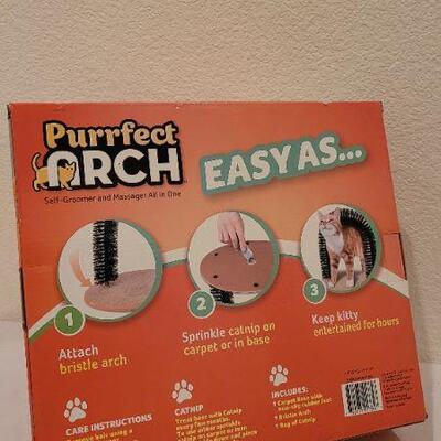 Lot 94: New Cat PURRFECT ðŸˆ ARCH w/ Catnip