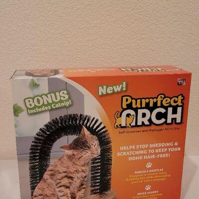 Lot 94: New Cat PURRFECT ðŸˆ ARCH w/ Catnip