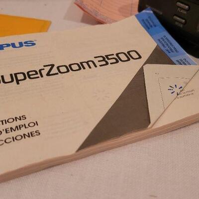 Lot 95: Vintage OLYMPUS Super Zoom 3500 35mm Camera