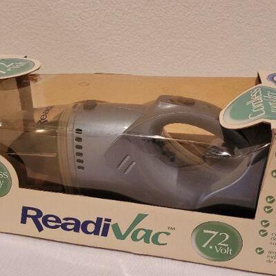 Lot 98: New 7.2 Volt Cordless Wet or Dry Handheld Vacuum