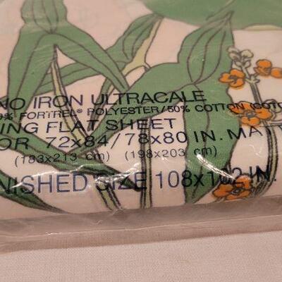 Lot 105: Vintage New WAMSUTTA Mid Century Modern Floral KING Sheet Set 