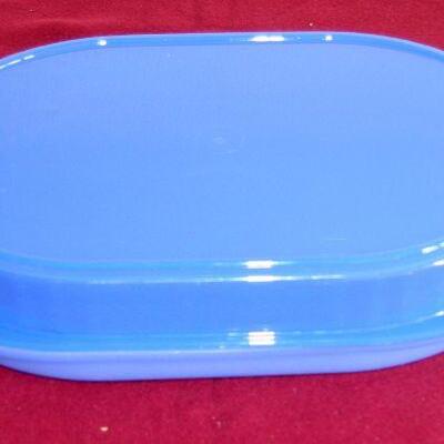 Lot 542 - Tupperware Container
