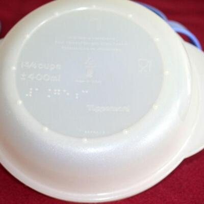 Lot 543 - Tupperware pop Lid Containers