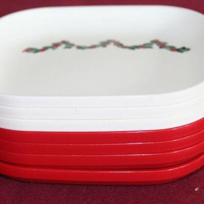Lot 551 - Tupperware  Tiny Christmas Plates