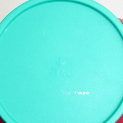 Lot 556- Tupperware Cookie Containers