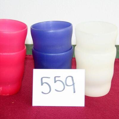 Lot 559- Tupperware Cups