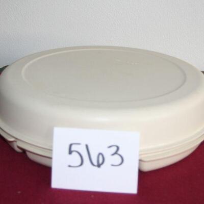 Lot 563 - Tupperware Vegetable Server