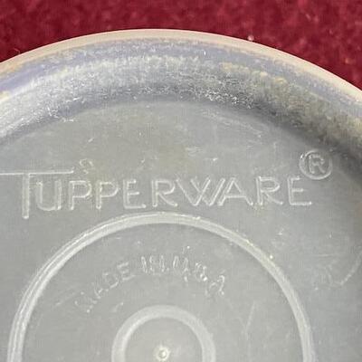 Lot 567- Tupperware containers