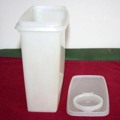 Lot 570- Tupperware Cereal Container