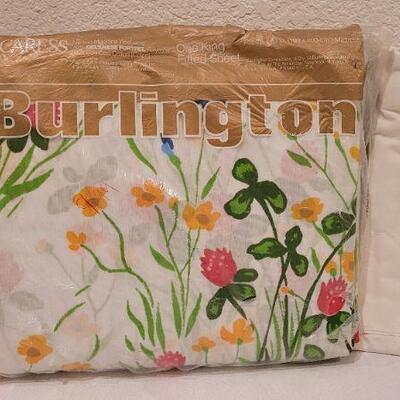 Lot 116: Vintage NEW Burlington King Size Sheet Set w/ WAMSUTTA Pillowcases