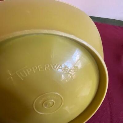Lot 577 - Tupperware Bowl
