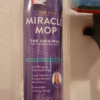 Lot 131: (2) New Cleaning Mops