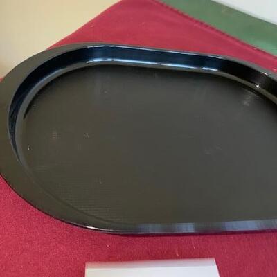 Lot 583 - tupperware Black serving tray
