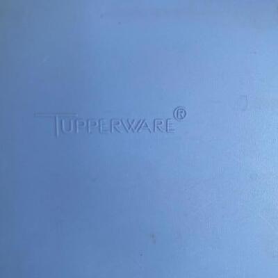 Lot 589 - Tupperware Containers