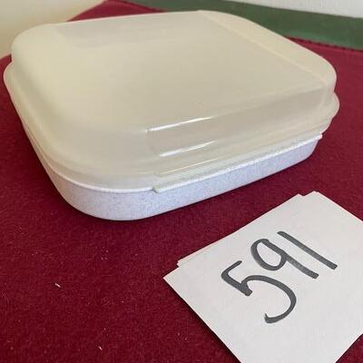 Lot 591 - tupperware hinged container