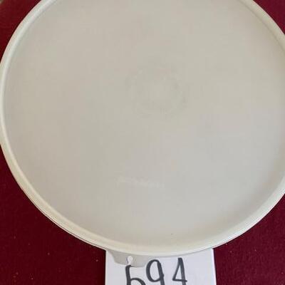 Lot 594 - Tupperware Bowls