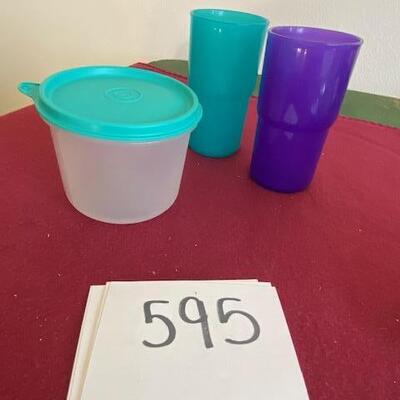 Lot 595 - Tupperware items