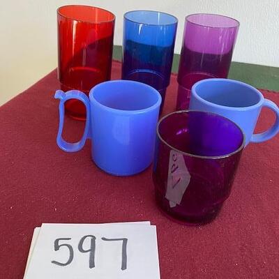 Lot 597 - Tupperware Cups and mugs