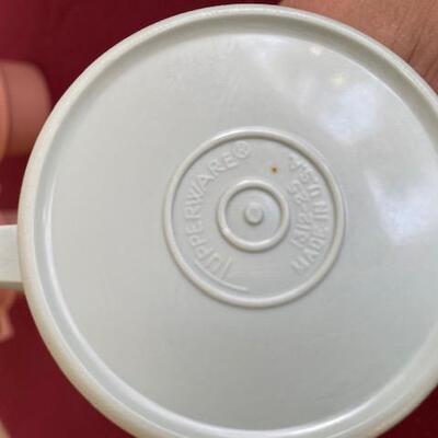 Lot 598 - Tupperware mugs