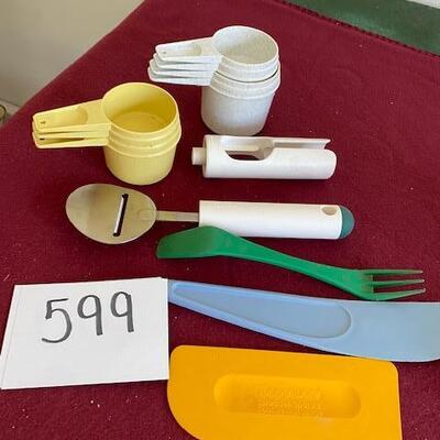 Lot 599 - Tupperware kitchen items