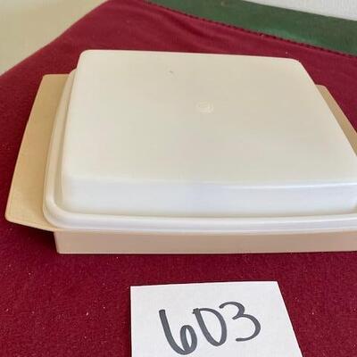 Lot 603 - tupperware Deviled Egg container