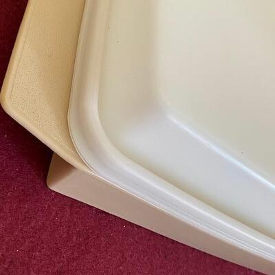 Lot 604 - Tupperware Deviled Egg container