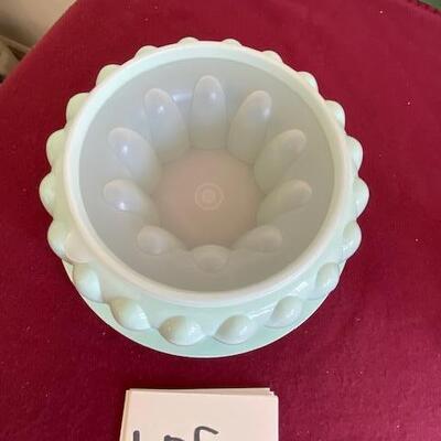 Lot 605 - Tupperware Jello Mold