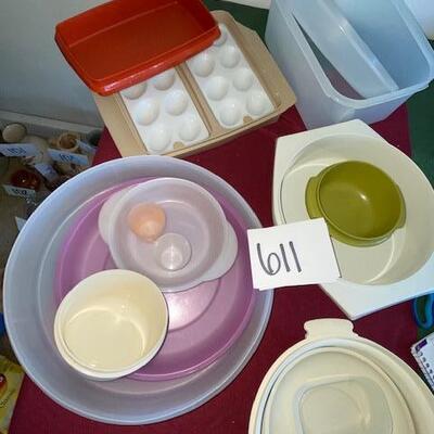Lot 611 - tupperware bowls only...NO LIDS