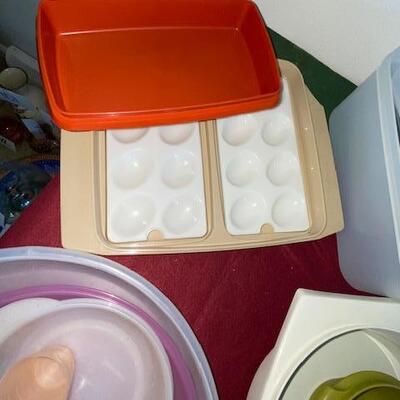Lot 611 - tupperware bowls only...NO LIDS