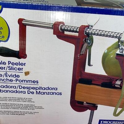 Lot 615 - Apple Peeler