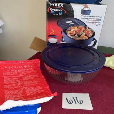 Lot 616 - Pyrex  Portables 