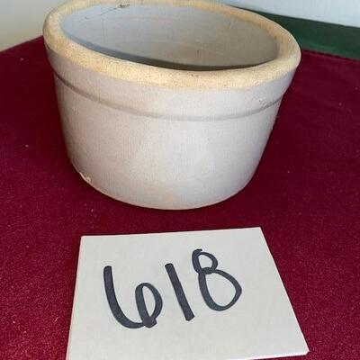 Lot 618 - Stoneware Crock
