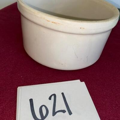 Lot  621 - Stoneware Crock
