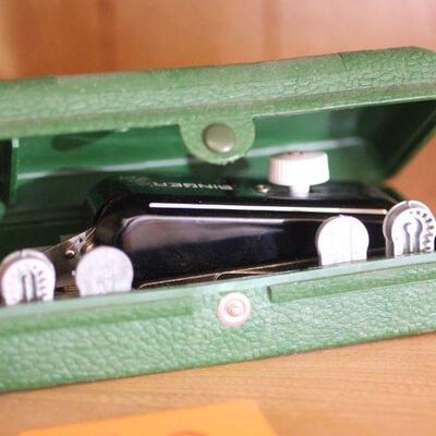 Lot 50 1940s Singer Handheld Button Hole Machine