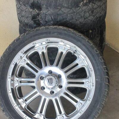 Lot 75 XD Series 22" Rims w/ Tires KMC