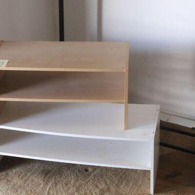 Lot 79 Clothing & shoe Racks